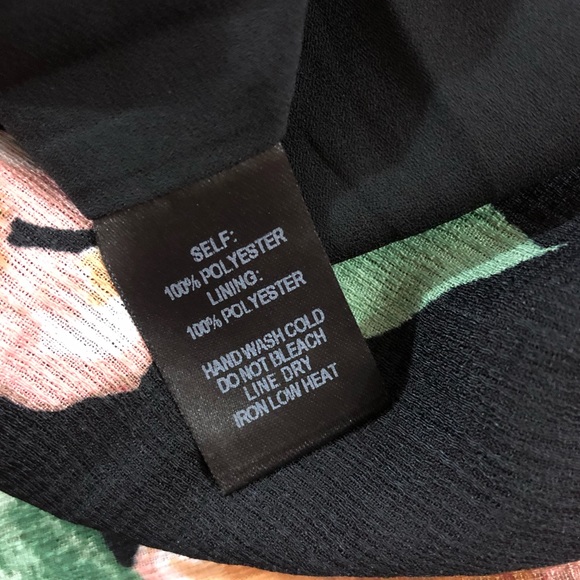 Lulu’s Floral Maxi Skirt NWT Roses * - Picture 5 of 7